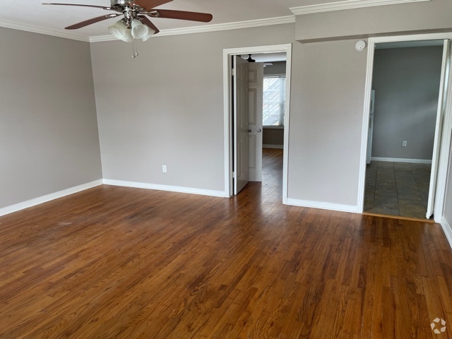 Building Photo - 3450 Blodgett St Unit 1 Rental