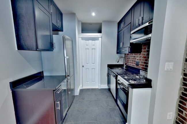 Photo - 345 W 53rd St Unit 4B