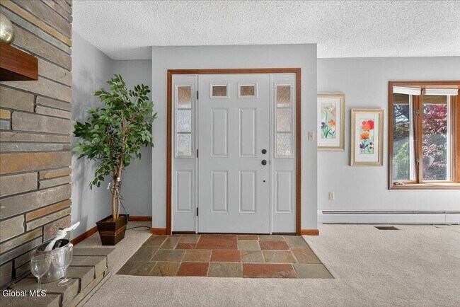 Photo - 321 Middletown Rd