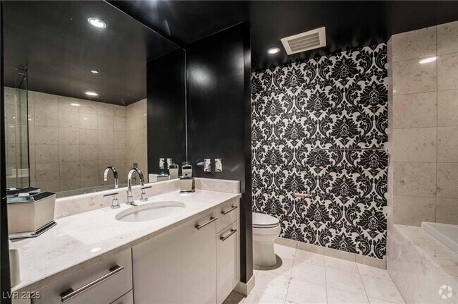 Building Photo - 222 Karen Ave Unit 3404 Rental