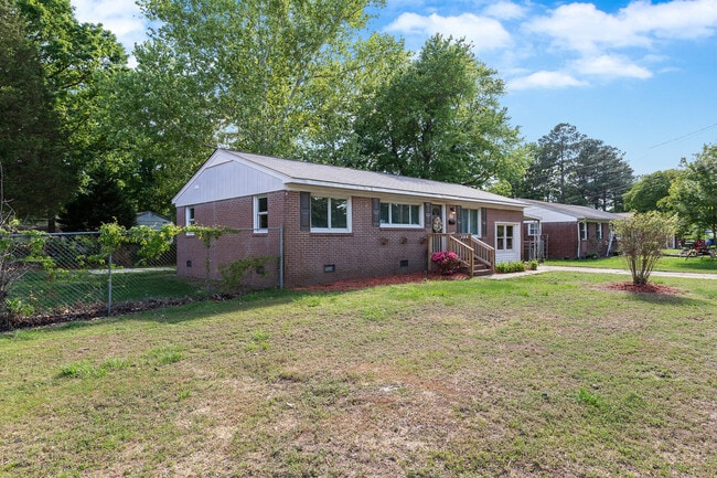 Photo - 222 Belray Dr