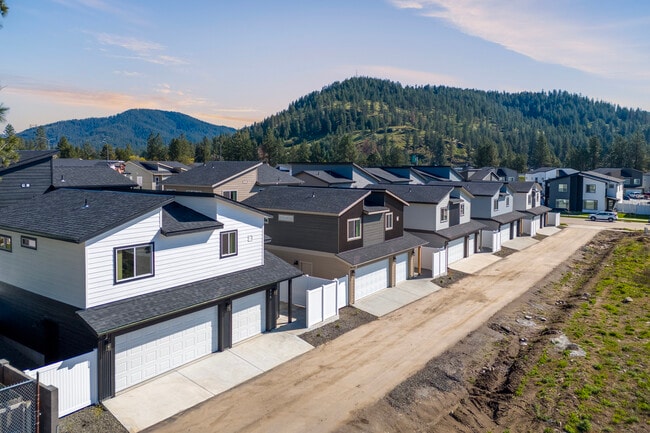 Building Photo - The Foundry