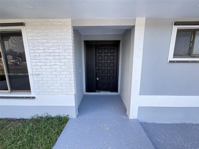 Photo - 6101 NW 199th St