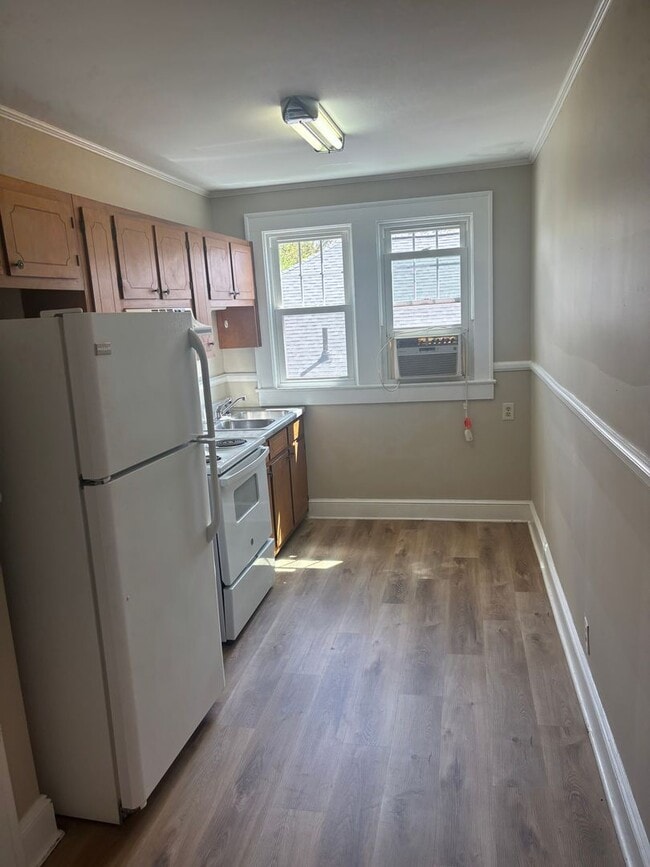 Photo - 1 Bedroom 1 Bathroom, Quadruplex, Gas Heat,Window units for AC, Water Included in the rent.