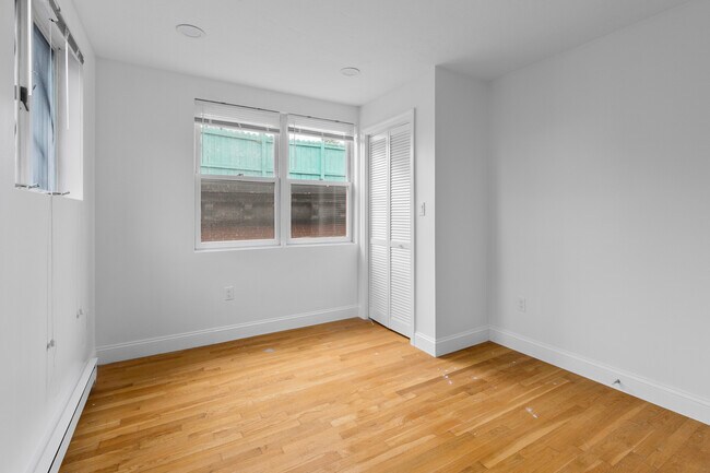 Photo - 15 Cleveland Pl Apartments Unit #9