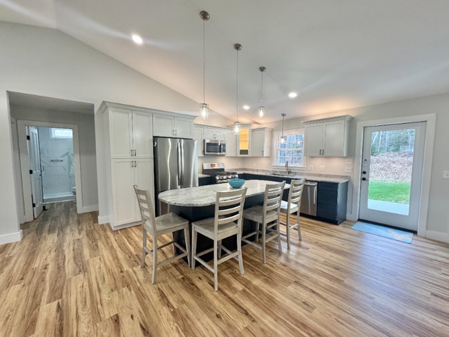 Photo - 49 Fort Point Cove Rd