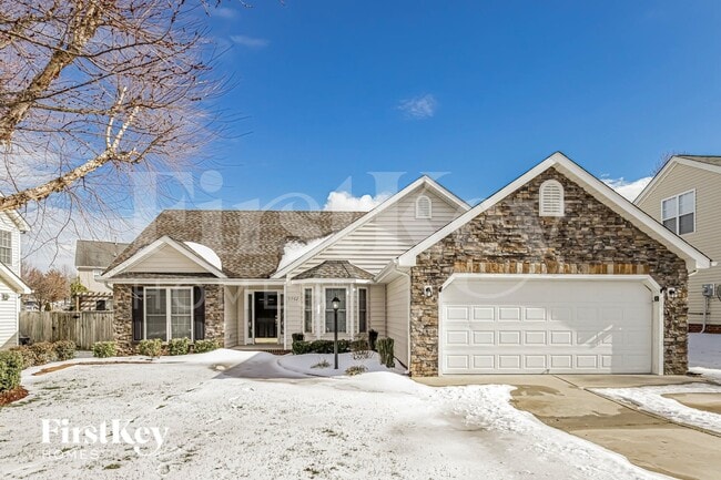 Building Photo - 5902 Black Willow Dr