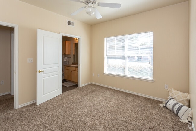 1HAB 1BA - 654 ft² - Dakota Arms Apartments
