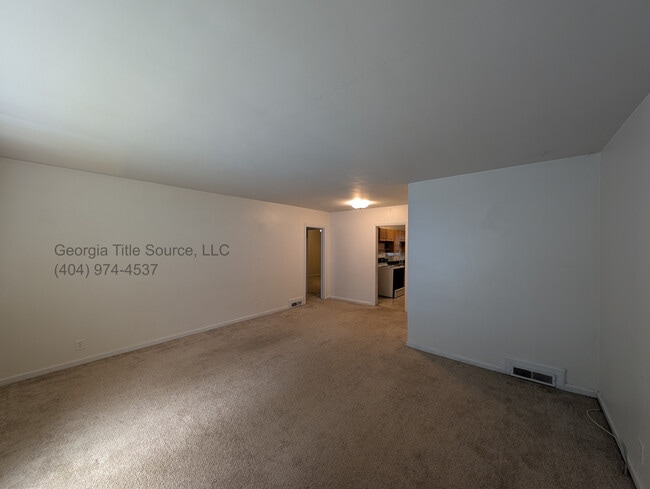 Photo - 211 Garden Ln Unit B