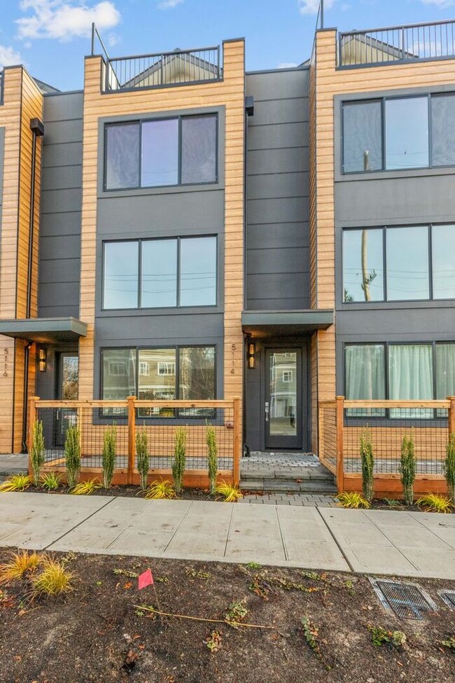 Stunning Brand-New Ballard Townhome with A... - Stunning Brand-New Ballard Townhome with A...