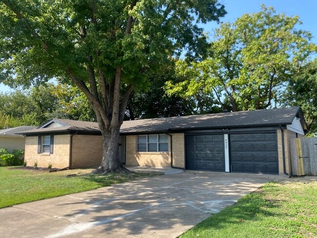 Photo - 4927 Eastgate Cir