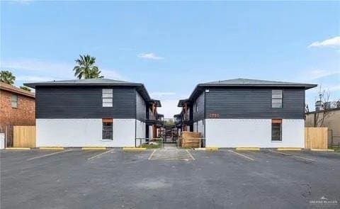 Building Photo - 11 N 23rd St Unit 3