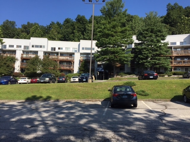 Building Photo - 5 Nabby Rd Unit B - 135