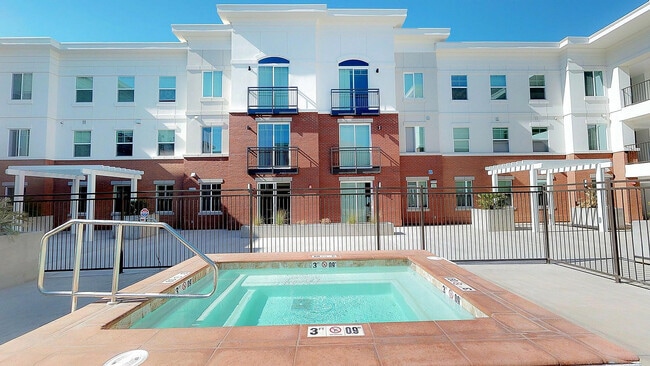 Jacuzzi - Vintage at Tabernacle