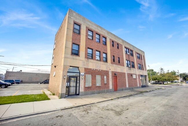 Building Photo - 414 Walnut St Unit 307