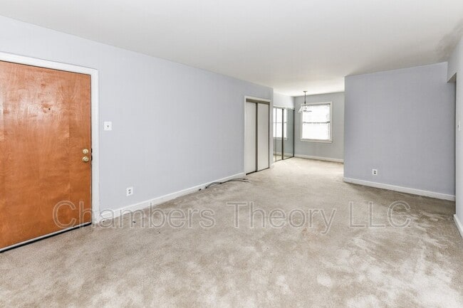 Photo - 2603 Arlington Blvd Unit #102