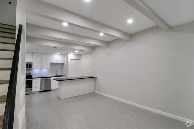 Building Photo - 5929 Queensloch Dr Unit 111 Rental
