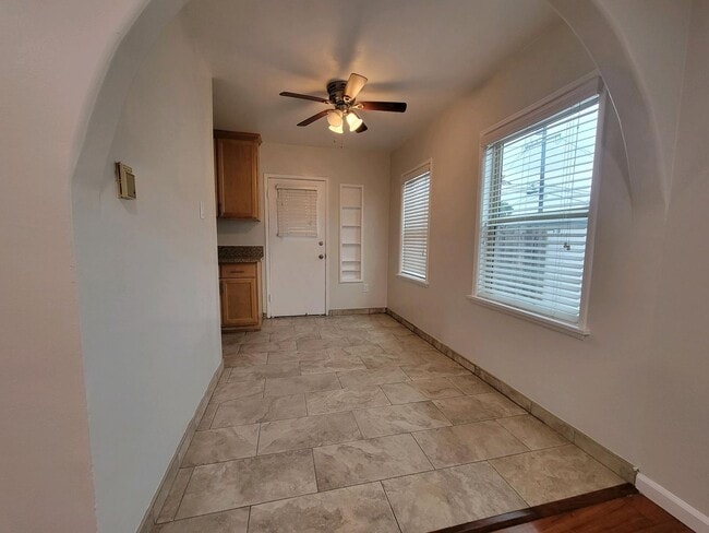 Photo - 2221 Unidad 2223