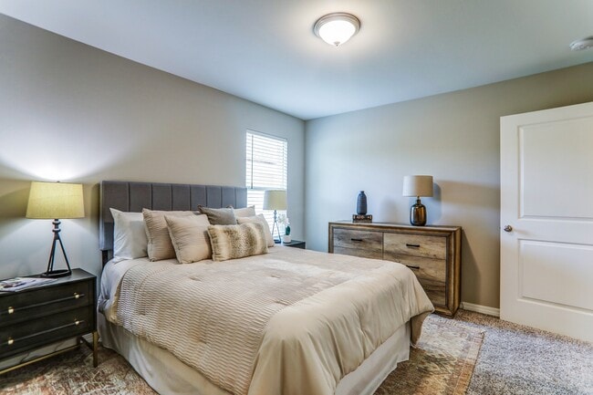 Photo - 226 Treadstone Wy