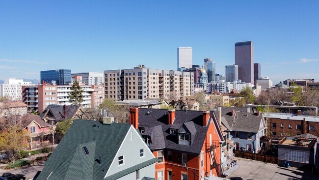 Convenient Location in Cap Hill!