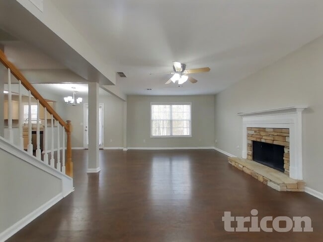 Photo - 542 Meadow Spring Dr
