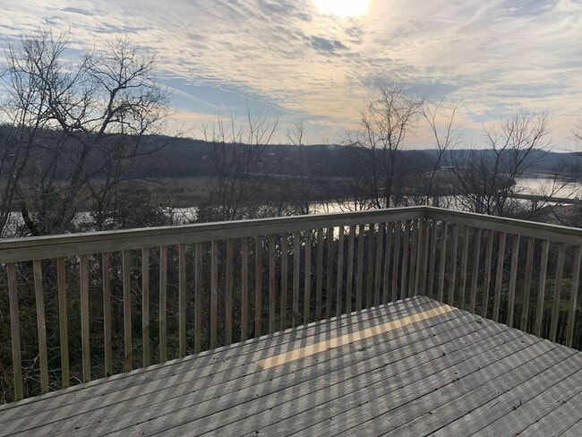 Building Photo - Duplex Available in Forsyth!