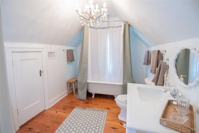 Photo - 1512 Northwood Rd