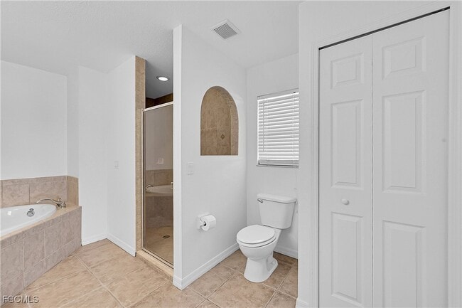 Photo - 16 NW 12th Pl