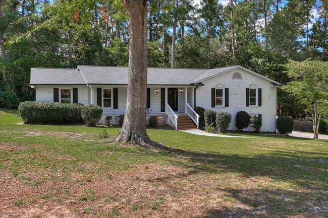 Photo - 2111 Huron Dr