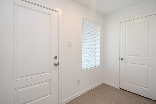 Photo - 3045 Fantasy Ter Dr