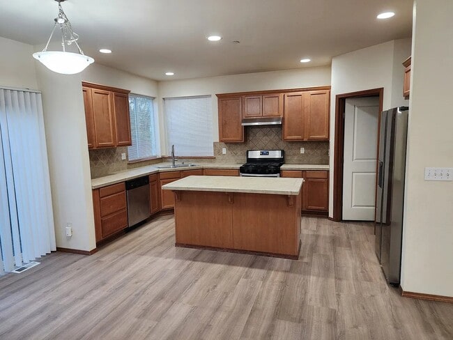 Photo - 12514 28th Ave W