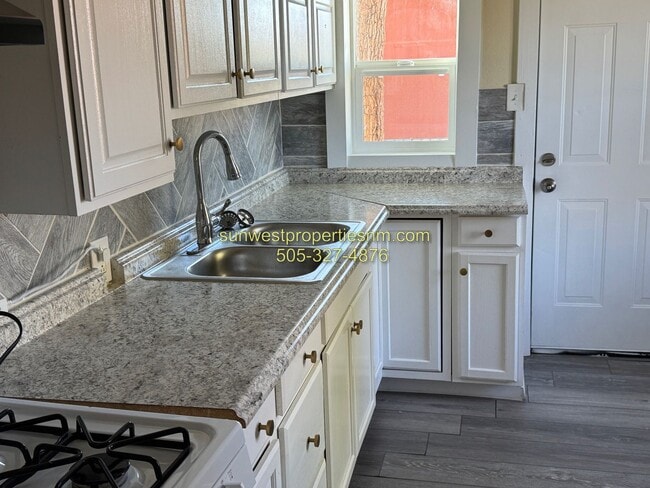 Photo - 320 N Loma Linda Ave Unit 320 1/2