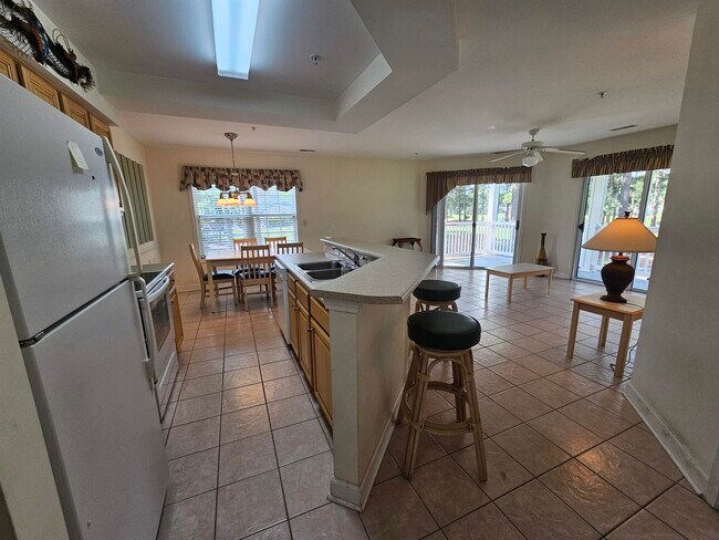 1215 N Middleton Dr