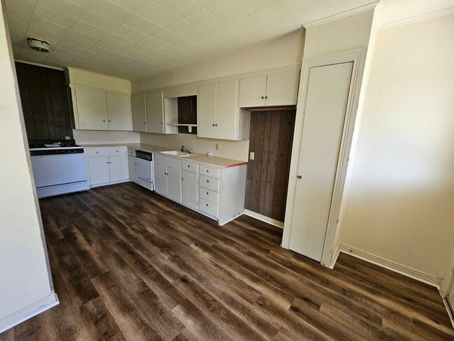 Photo - 2307 Holsum Cir