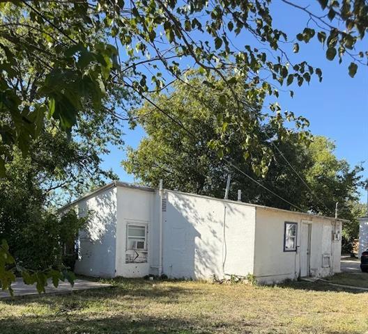 Building Photo - 649 E N 18th St Unit 7