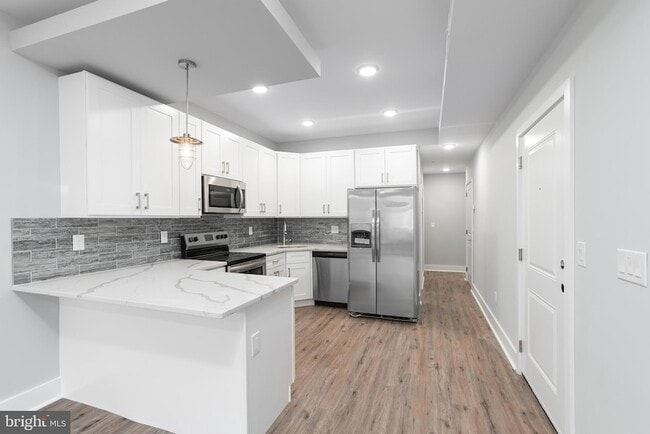 Photo - 1604 N 6th St