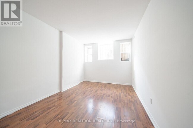 Photo - 414 Jarvis St Unit G7