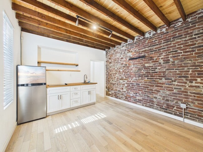 Photo - 3112 Richmond St Unidad #1R & Garage