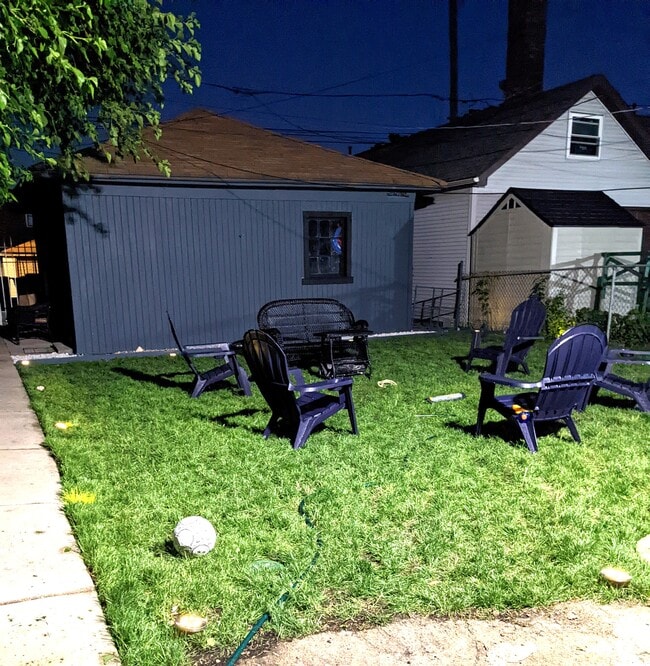 Photo - 3139 W Leland Ave Unit #B