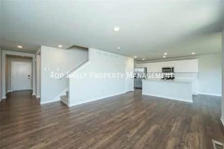 Photo - 1060 Spruce St