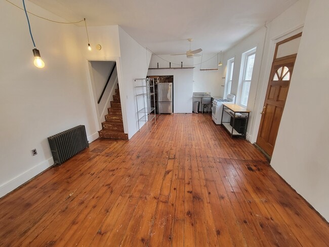 Photo - 247 E Allen St