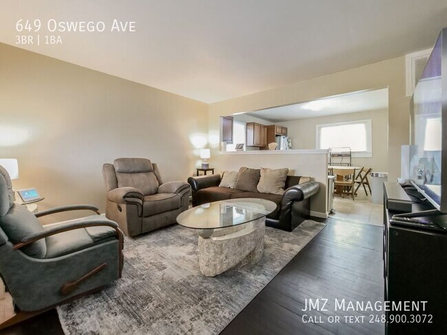 Photo - 649 Oswego Ave