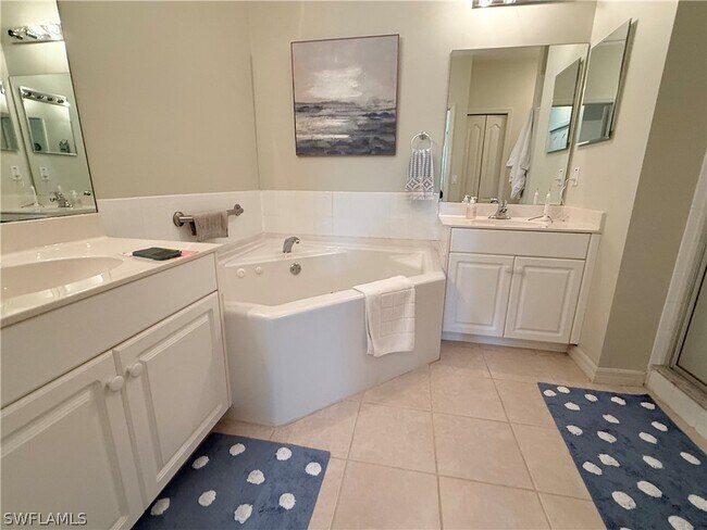 Photo - 3555 Laurel Greens Ln N Unidad 202