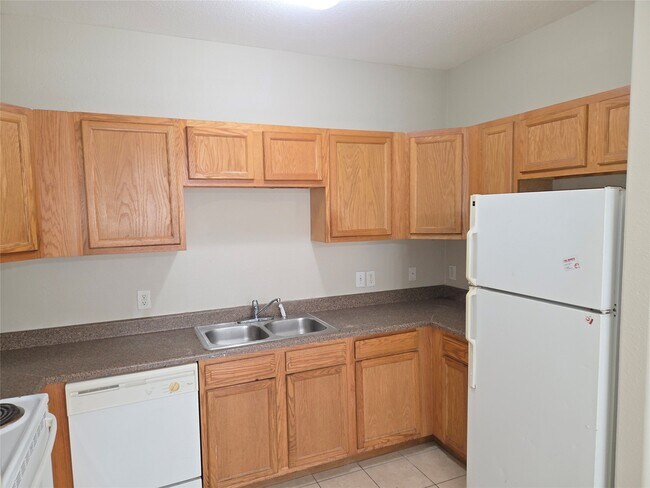 Photo - 10015 Wiloak St Unit B
