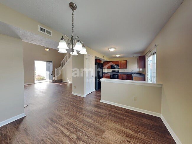 Photo - 5633 Rambling Dr