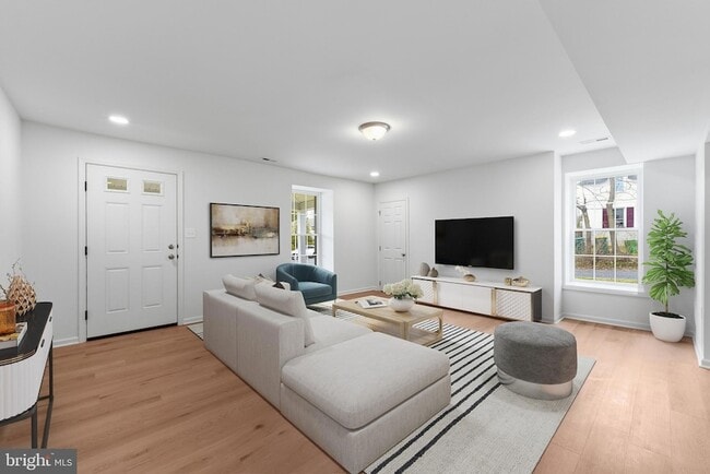 Photo - 2210 New Falls Rd Unidad A