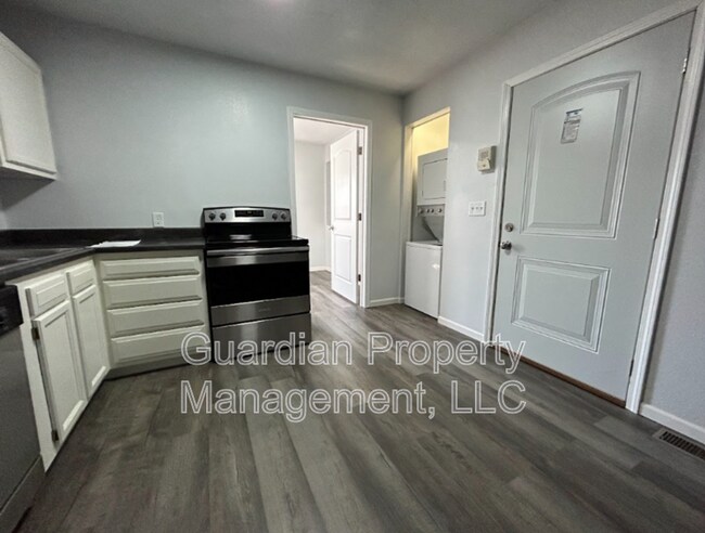 Photo - 307 N Market St