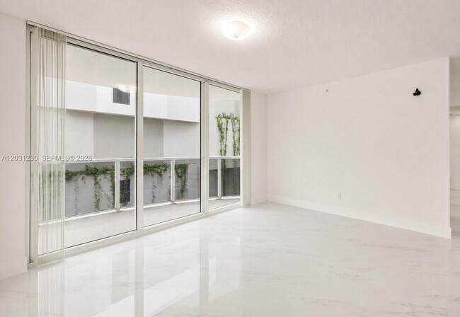 Photo - 601 NE 23rd St Unit 706