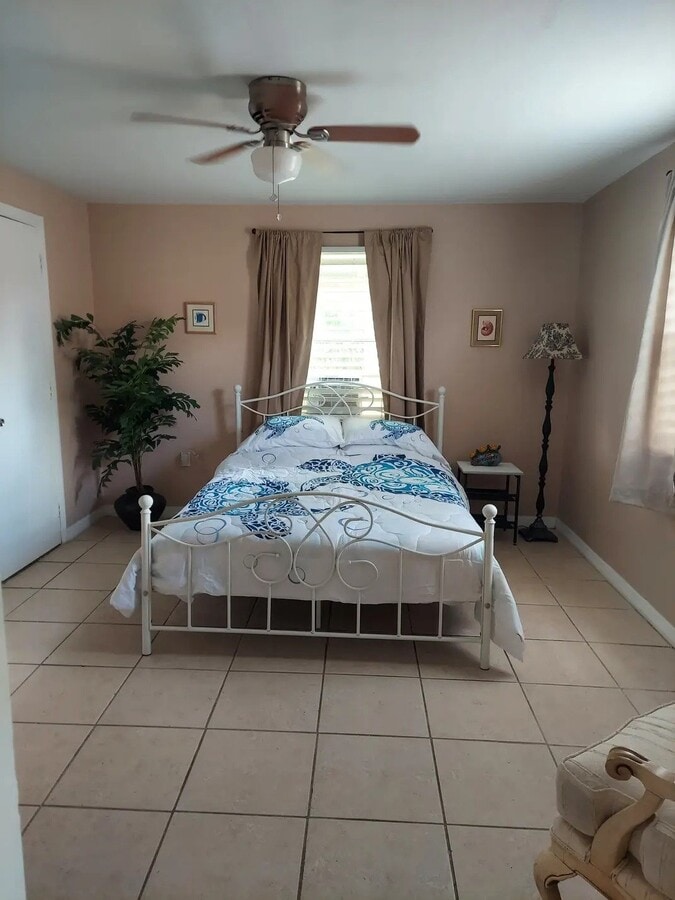 Photo - 931 Coconut Cir W