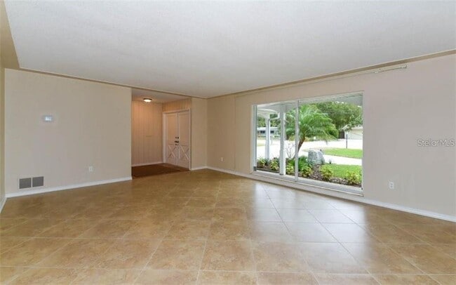 Photo - 5518 Shadow Lawn Dr